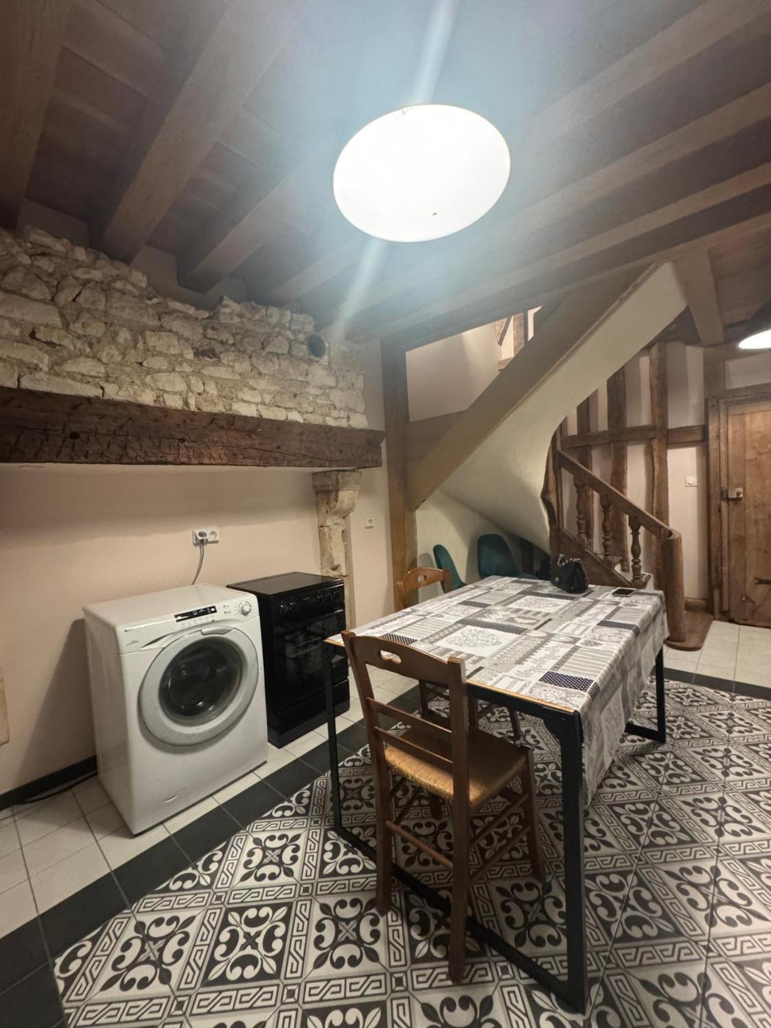 La Villa Ribiere Осер Экстерьер фото