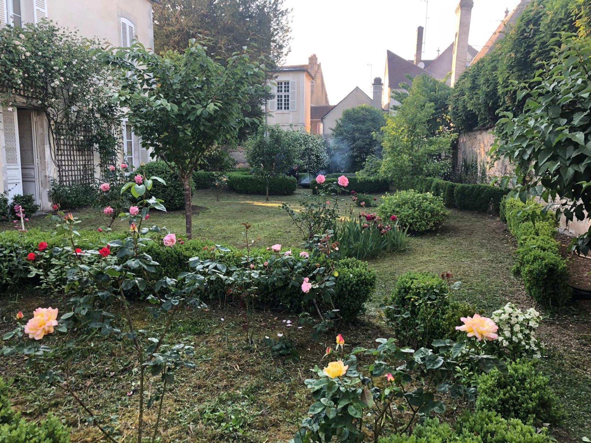 La Villa Ribiere Осер Экстерьер фото